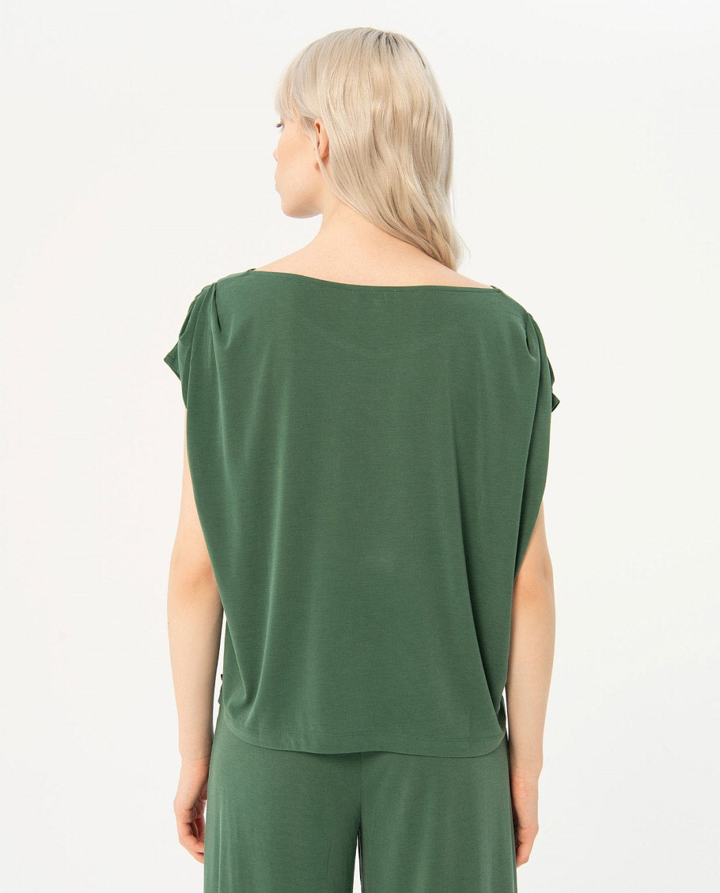 Draped sleeve plain t-shirt